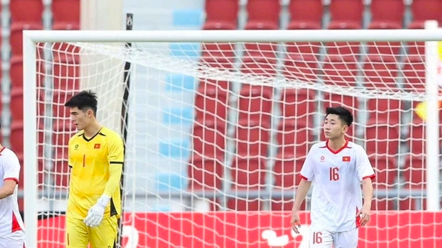 วิกฤตความเฉียบคมของ  เวียดนาม U22 : สามประสานแดนหน้าทำผิดหวัง โค้ช คิม ซัง-ซิก กุมขมับ