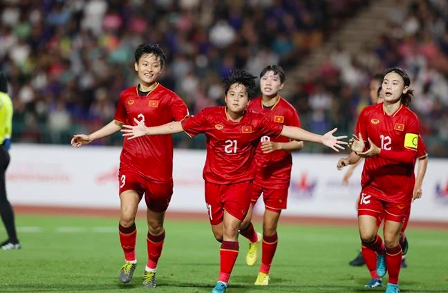 ชัยชนะนัดเปิดสนาม: ทีมฟุตซอลหญิงเวียดนาม สยบอินโดนีเซีย 3-1 พร้อมรับการดูแลเป็นพิเศษจากสหพันธ์