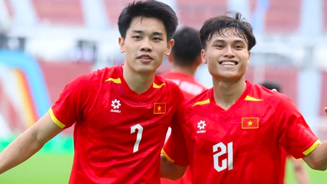 เวียดนามทะลุเข้าชิงฯ: ชัยชนะ 2-0 เหนือฟิลิปปินส์ ย้ำสถานะเต็งหนึ่งในสายตาแฟนบอลภูมิภาค