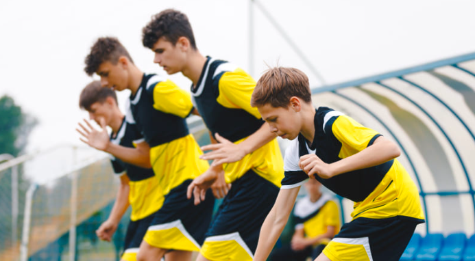 จุดเปลี่ยนประวัติศาสตร์: "กฎการส่งคืนหลัง" (Back-pass Rule)