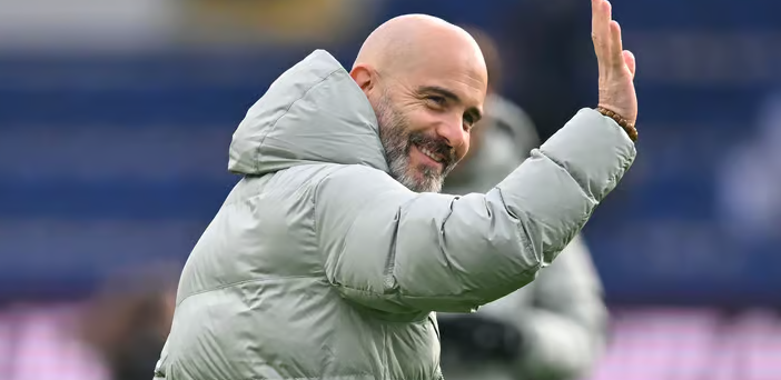 โค้ชพรีเมียร์ลีก วิกฤตเก้าอี้ เมื่อรางวัล "ยอดเยี่ยม" กลายเป็น "คำสาป"