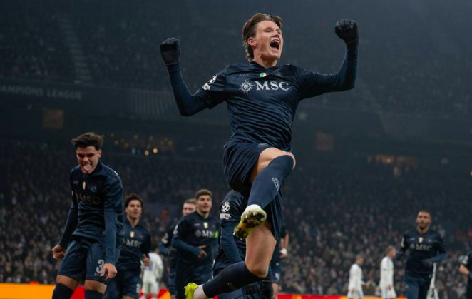 ขาด สกอตต์ แม็คโทมิเนย์ เหมือนขาดใจ": เสียงชื่นชมจากกูรู