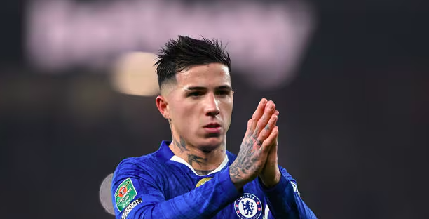 เรอัล มาดริด ยื่นข้อเสนอ "คามาวิงก้า + 60 ล้าน" แลกตัว "เอ็นโซ่" ท้าทายความใจแข็งของเชลซี