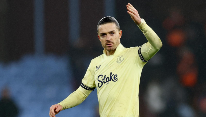 กรีลิช อัปเดต การฟื้นตัวหลังผ่าตัดเท้า ผ่านโซเชียลมีเดีย