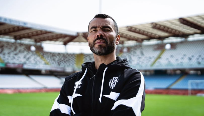 แอชลีย์ โคล รับงานคุมเชเซน่า หวังพาทีมคืนฟอร์ม