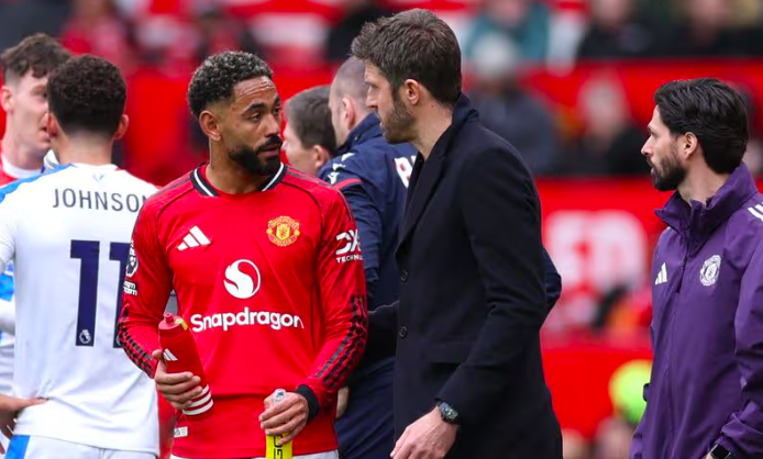 ไมเคิล คาร์ริค จ่อผงาดคุมแมนยูถาวร หลังพาทีมบินสูงรั้งอันดับ 3 พรีเมียร์ลีก