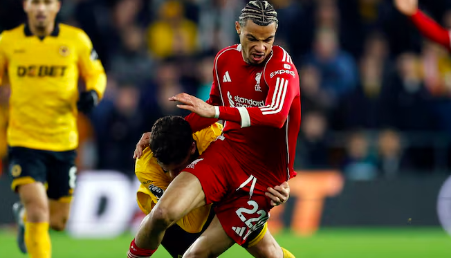 ช็อกโลกที่โมลินิวซ์! วูล์ฟส์รวมใจเชือดลิเวอร์พูล 2-1 จบเกมสุดดราม่าด้วยประตูชัยนาทีบาป