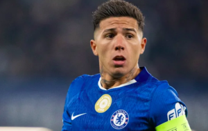 ระเบิดเวลา 150 ล้านยูโร! เอนโซ เฟร์นานเดซ จ่อลาเชลซี เปิดศึก 3 มหาอำนาจยุโรปแย่งตัวซัมเมอร์นี้