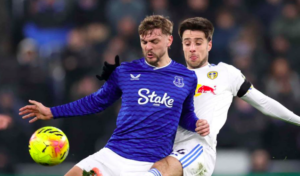 คาร์ริคชี้เป้า ! เดินเครื่องล่า ดิวส์บิวรี่-ฮอลล์ จอมทัพเอฟเวอร์ตัน เติมเต็มจิ๊กซอว์แดนกลางยุคใหม่ แมนยู