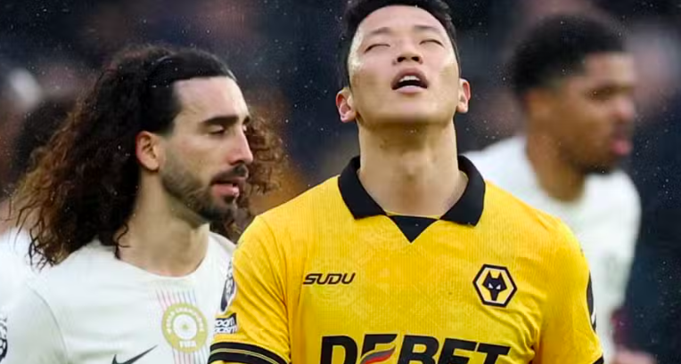 "วงกลมกลางสนาม" สัญลักษณ์แห่งความสมัครสมานสามัคคี