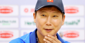 ยุคใหม่ทัพดาวทอง! คิม ซัง-ซิก กับภารกิจ "ล้างไพ่" ทีมชาติเวียดนาม พร้อมถล่มมาเลเซียในศึกศักดิ์ศรี