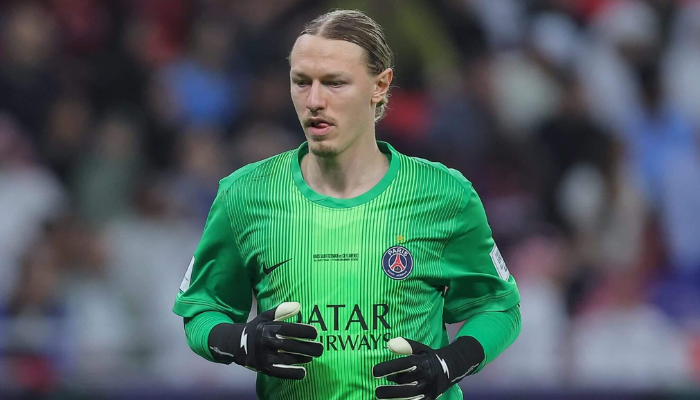 ซาโฟนอฟ เตือนเปแอสเช! เกมเยือนลิเวอร์พูลยังอันตราย แม้นำก่อน 2-0