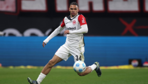 คอลลินส์ ผ่าตัดข้อเท้า ส่อพักยาวทั้งฤดูกาล แฟร้งค์เฟิร์ตสะเทือน!