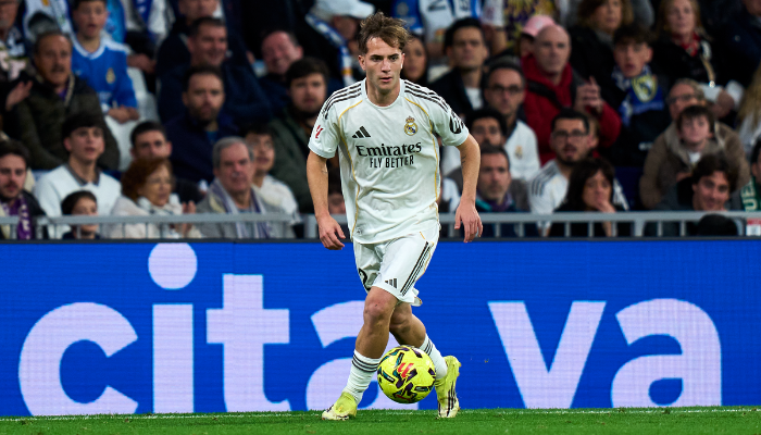 ยานเญซ ดาวรุ่ง โคโม่ เล็งคว้า! ฟาเบรกาสเดินหน้าคว้าตัวจากมาดริด