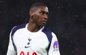 ตกขบวนฟุตบอลโลก โกโล มูอานี หลุดโผแนวรุกฝรั่งเศส หลังฟอร์มบ๊วยกับสเปอร์ส ทำสถิติสุดบอบช้ำ