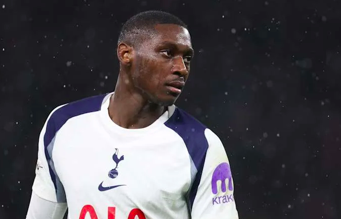 ตกขบวนฟุตบอลโลก โกโล มูอานี หลุดโผแนวรุกฝรั่งเศส หลังฟอร์มบ๊วยกับสเปอร์ส ทำสถิติสุดบอบช้ำ